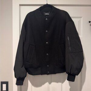 NWOT ZARA Women’s Black Oversized Combination Bomber Size Large🖤